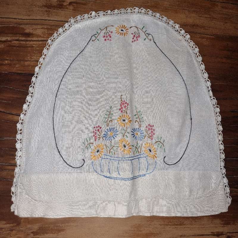 Vintage Embroidered Tea Cozy - Tea Pot Cover