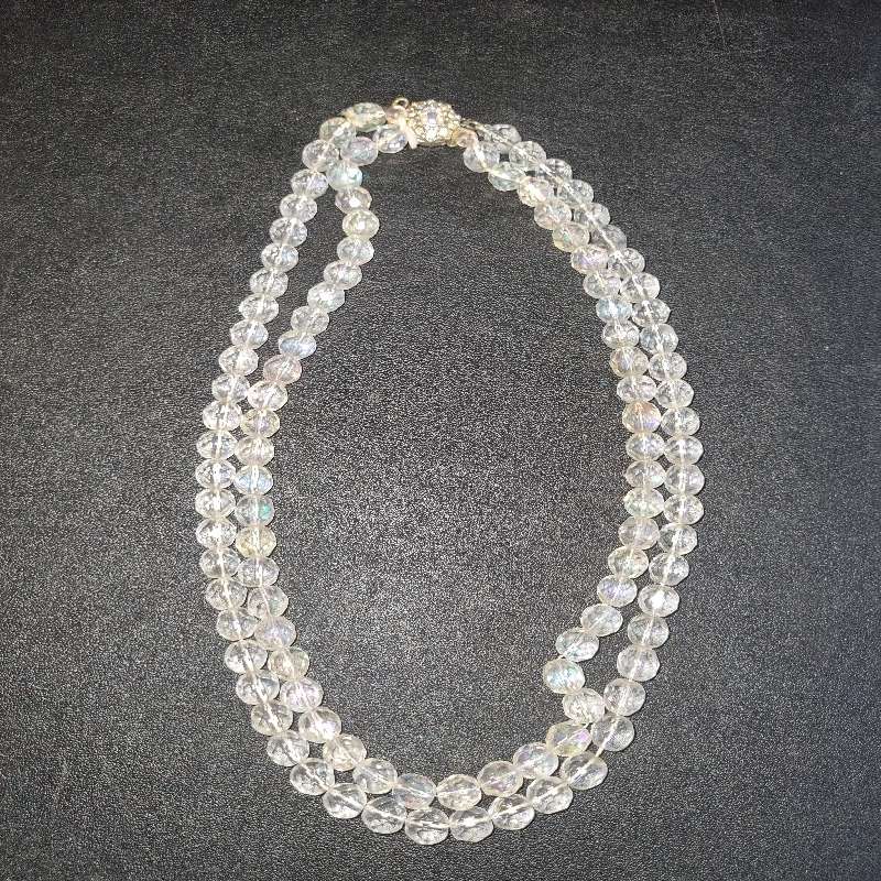 Beautiful Vintage Double String Necklace with stunning clasp