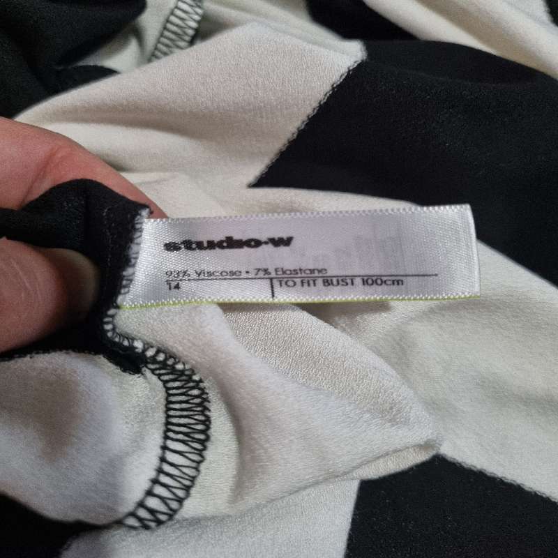 Studio-W black and white dress - Size 14 - Woolworths