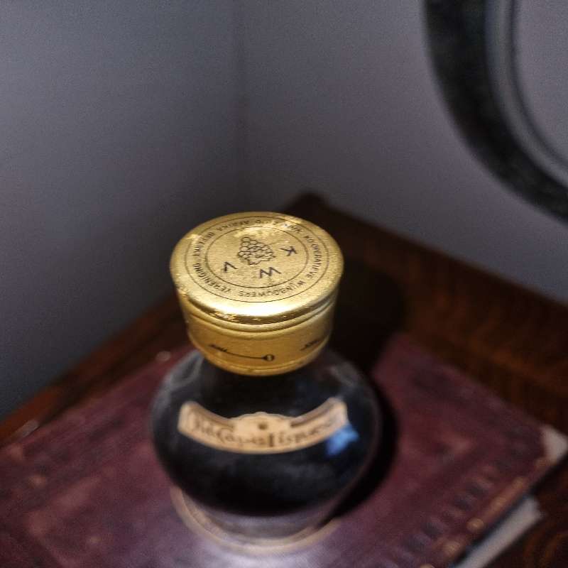 Vintage Van Der Hum Old Cape Liqueur - Still sealed