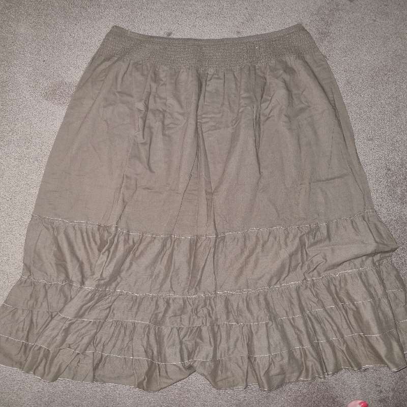 Woolworths Skirt - Size 18