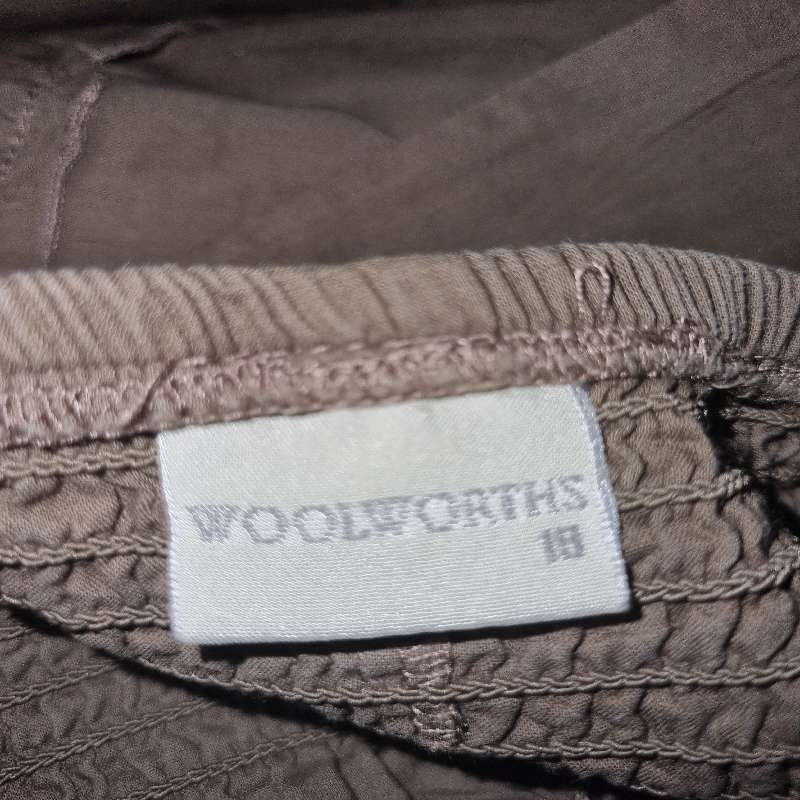 Woolworths Skirt - Size 18