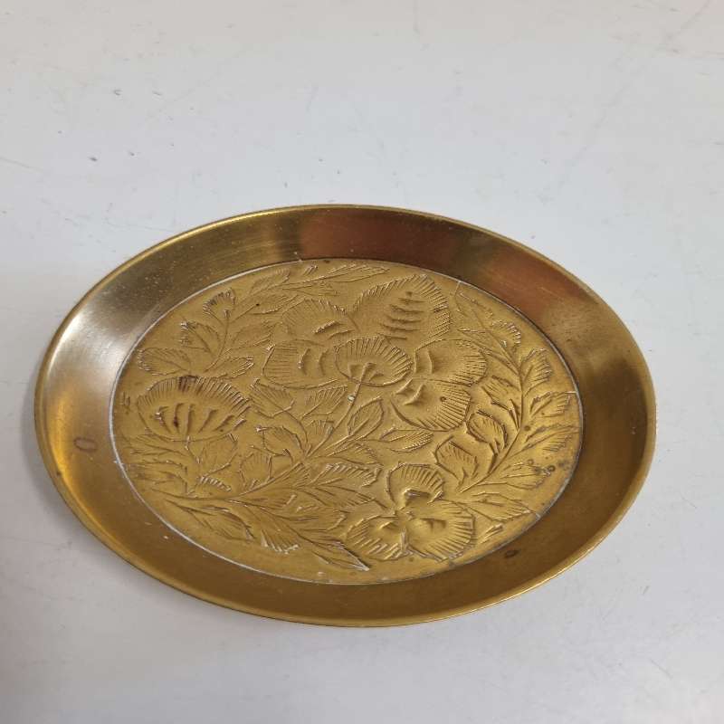 Vintage Miniature Brass Tray - Made in India - Diameter - 7.5cm