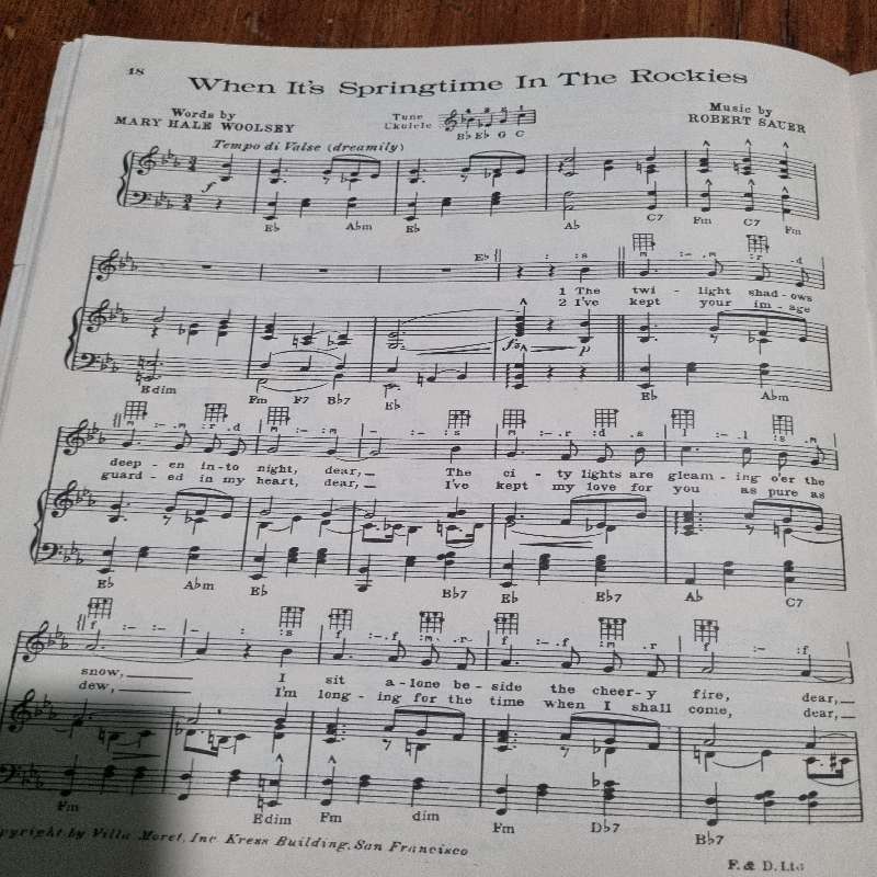 Francis & Day's Album of Famous Waltzes No.4 - Sheet music