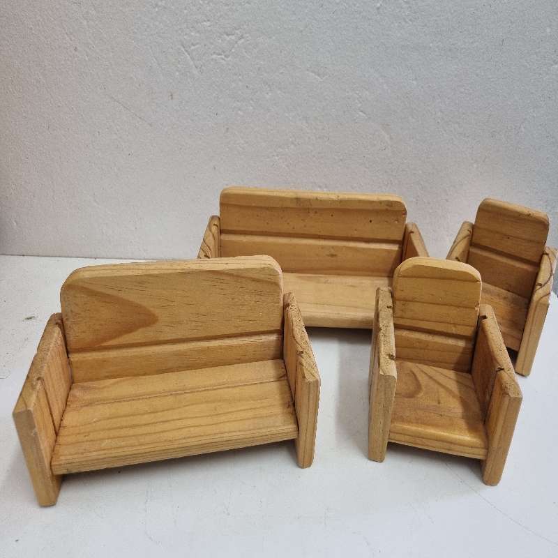4 Piece Wooden Lounge Suite - Barbie Doll Furniture