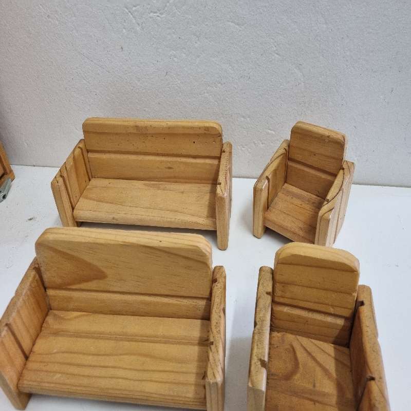 4 Piece Wooden Lounge Suite - Barbie Doll Furniture