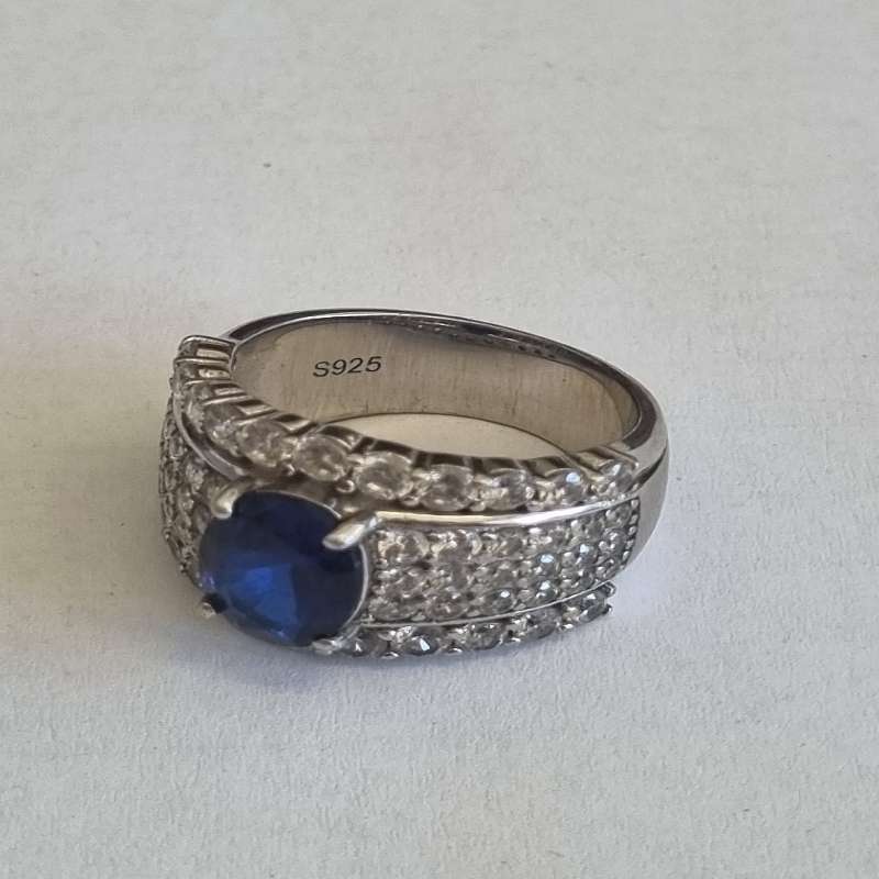 Sterling Silver Ring with blue stone - Size S