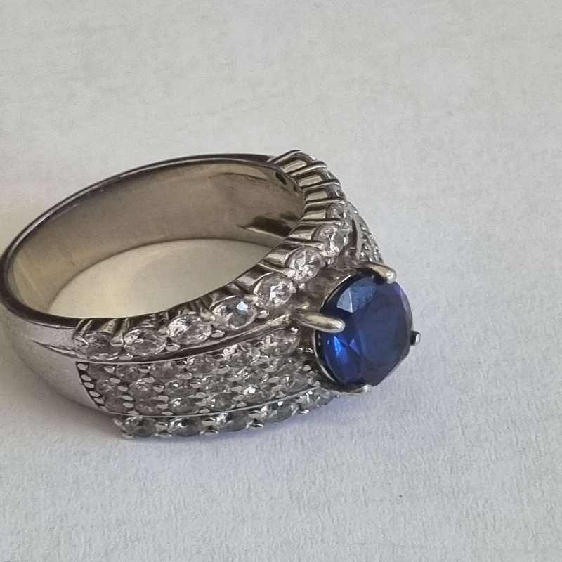 Sterling Silver Ring with blue stone - Size S