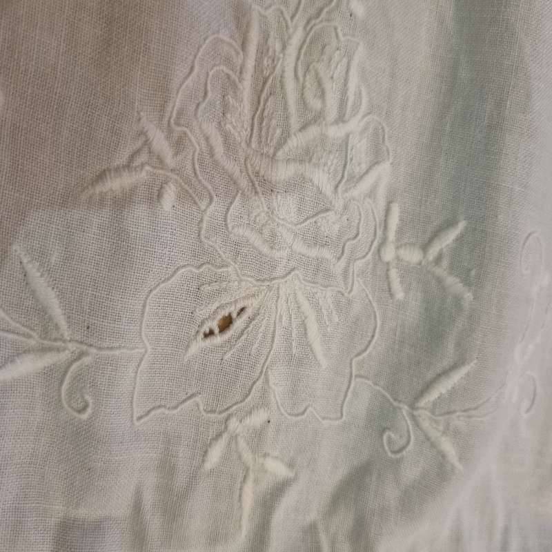 Vintage Embroidered Tea Tray Cloth