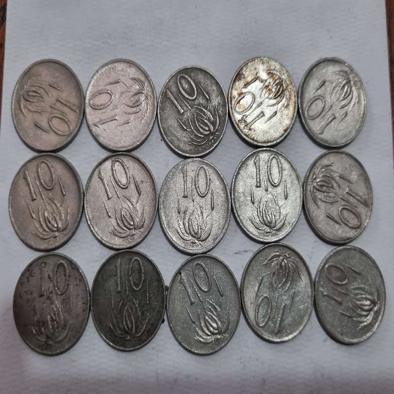 15 x 10 cent coins