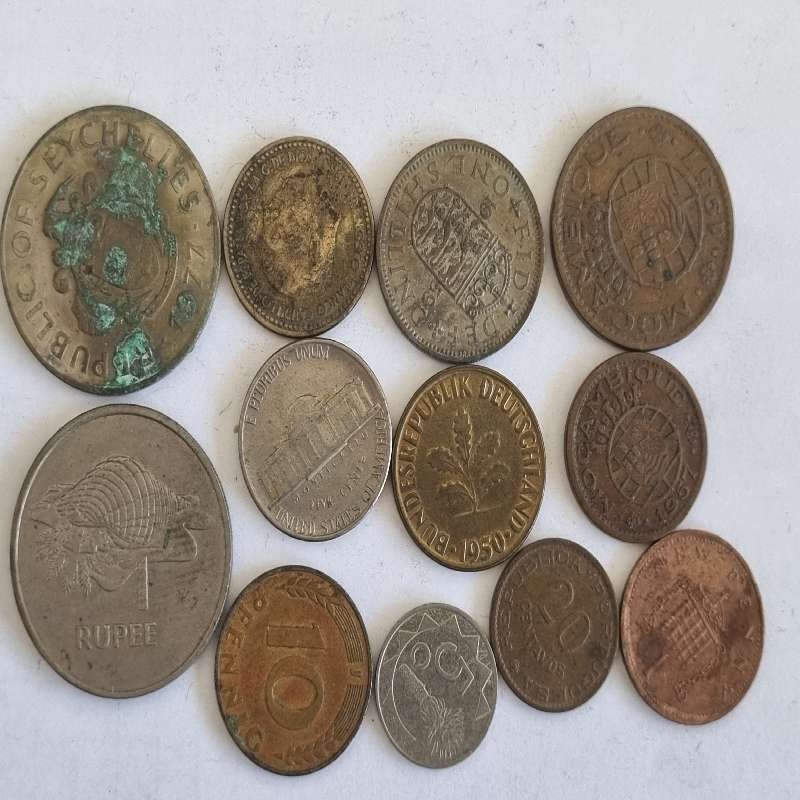12 x international coins - see pictures