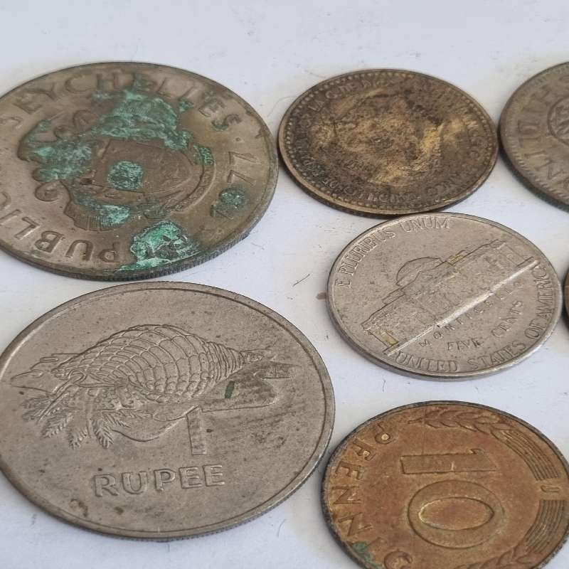 12 x international coins - see pictures