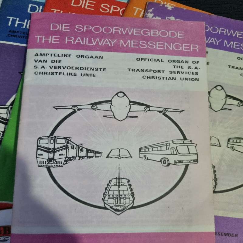 22 x Vintage booklets - Die Spoorwegbode / The Railway Messenger - 1970's to 1990's