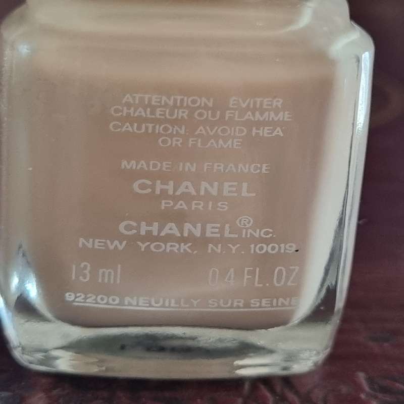 Chanel Nail Polish - 625 Secret - Almost full - Used once