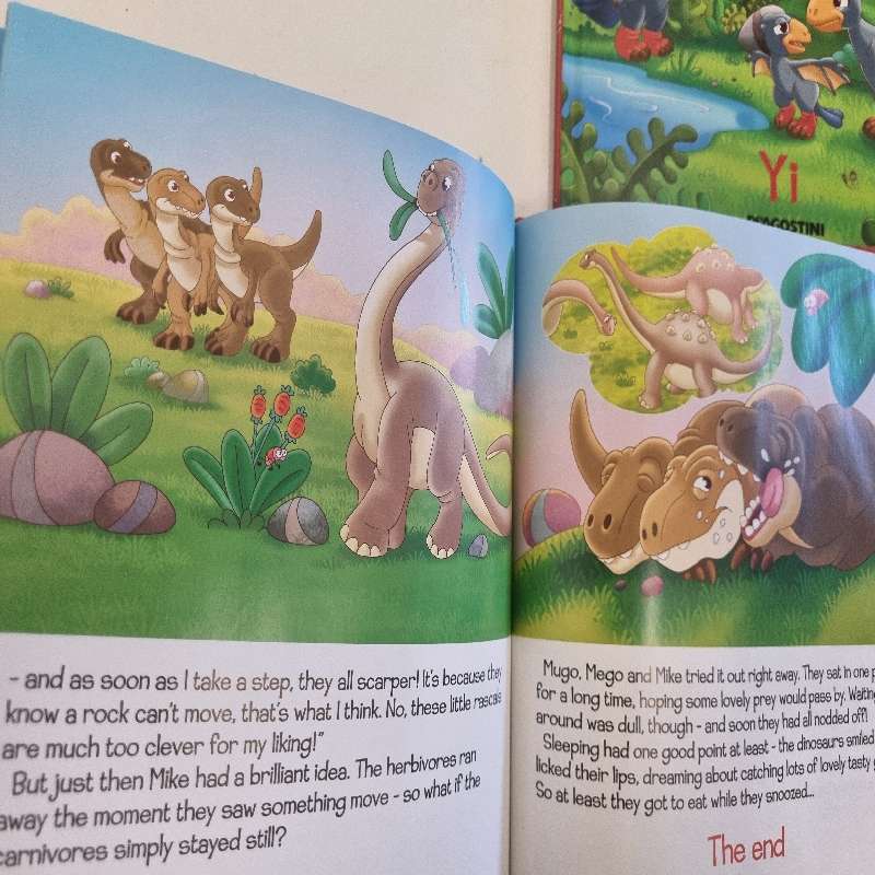 4 x Dinosaurs & Friends books - Carnivorous Dinosaurs - Deagostini books - Great condition