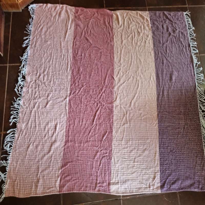 Woolworths Blanket / Throw - 150 x 200cm - Super Soft - Basically new