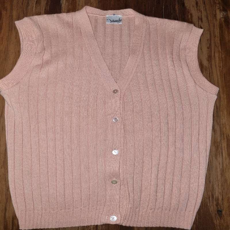 Vintage Peach Knitted waistcoat - very trendy - Label says XXL but will fit a L better