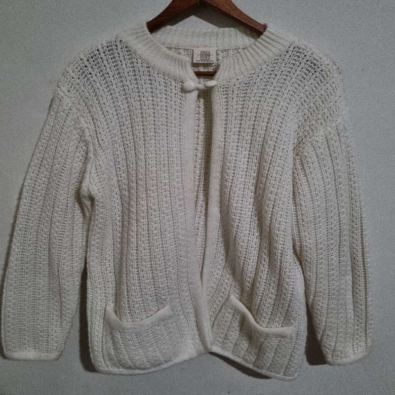 Chunky Longer Length Knitwear - Size M - Marien Hall