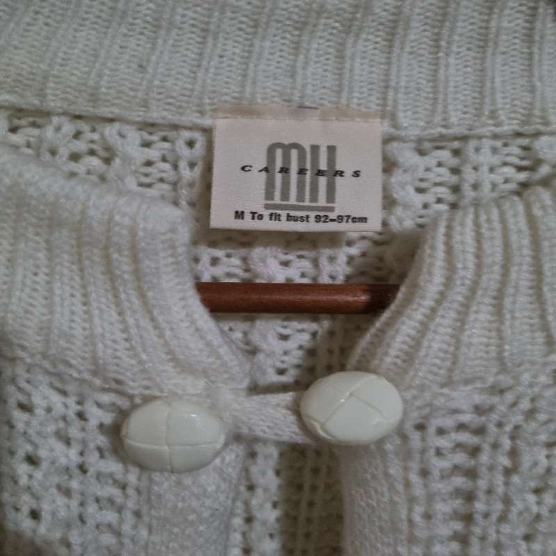 Chunky Longer Length Knitwear - Size M - Marien Hall