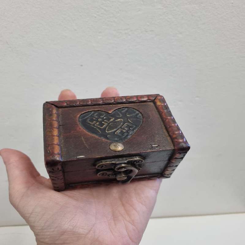 Small Wooden box with latch - perfect for storing rings