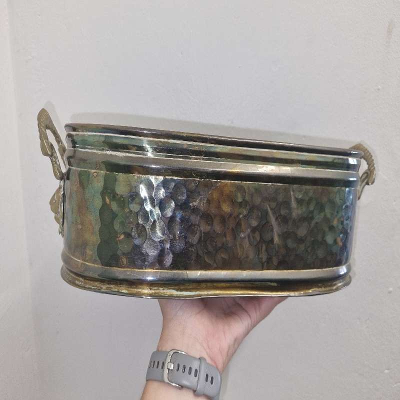 Large brass container - perfect for flowers or plants