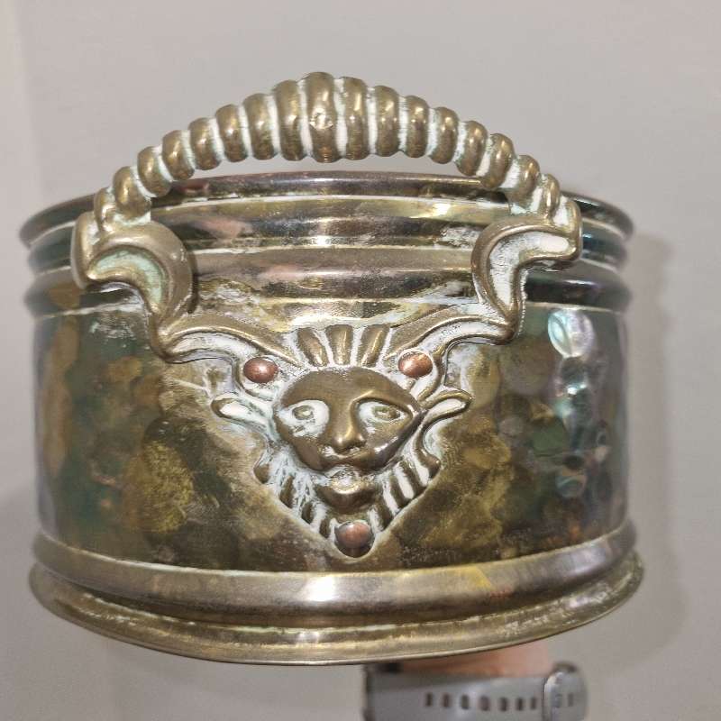 Large brass container - perfect for flowers or plants