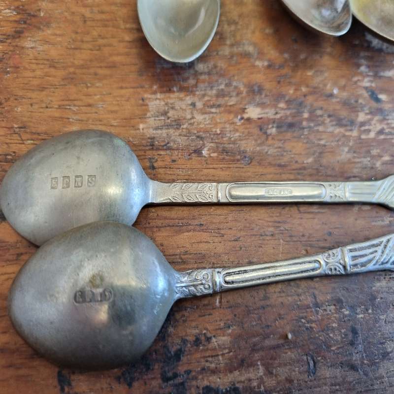 6 x Vintage EPNS Apostle Spoons - England