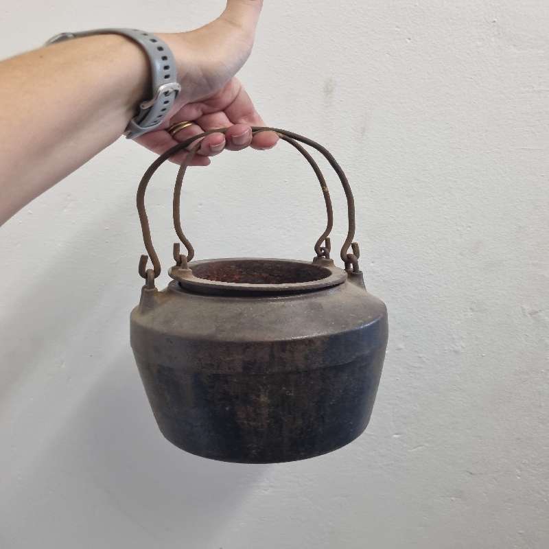 Antique Cast Iron 2 Piece Melting Pot