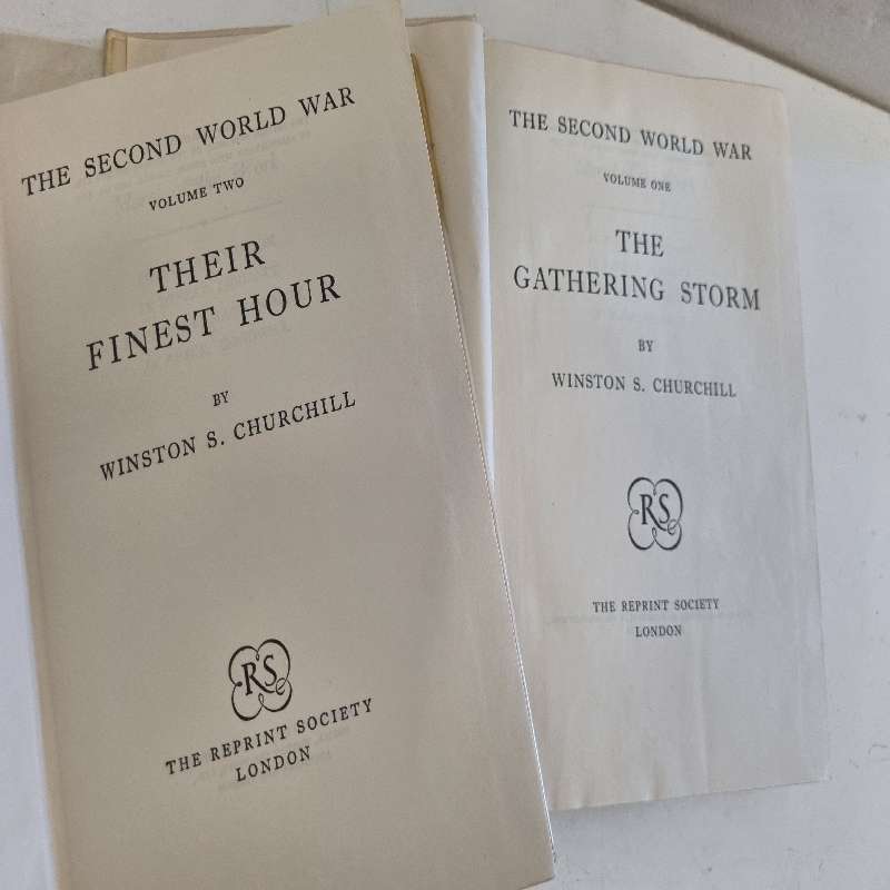 The Second World War - Vol I & II - Winston Churchill - The Gathering Storm & Their Finest Hour