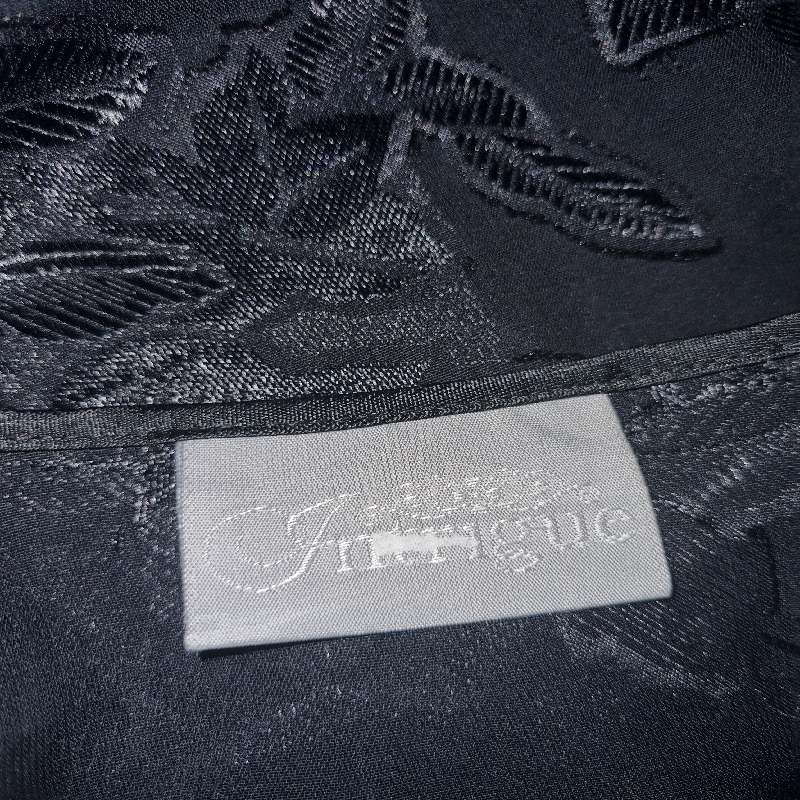 Black gown with lace detail - no belt - Size M - Sleepwear
