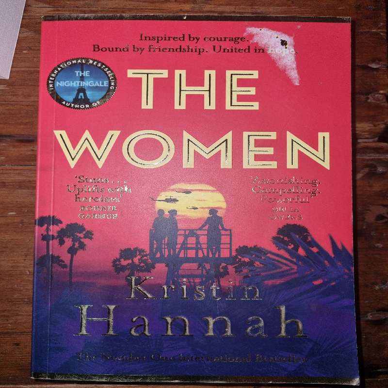The Women - Kristin Hannah