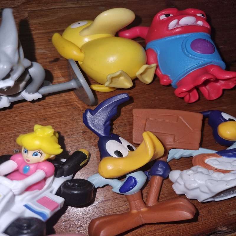 6 x MacDonald's Toys