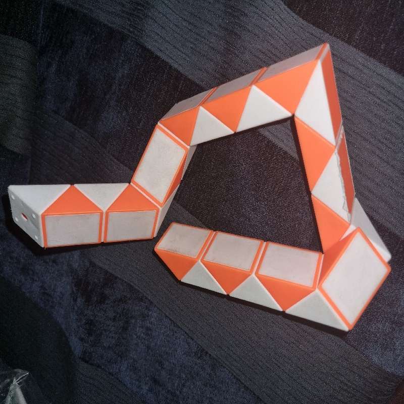 Magic Snake puzzle, Rubik's Snake