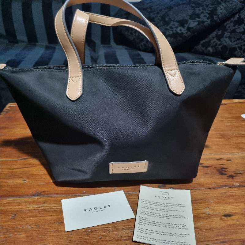 Radley London tote bag - Leather Straps - Brand new with authentication cards