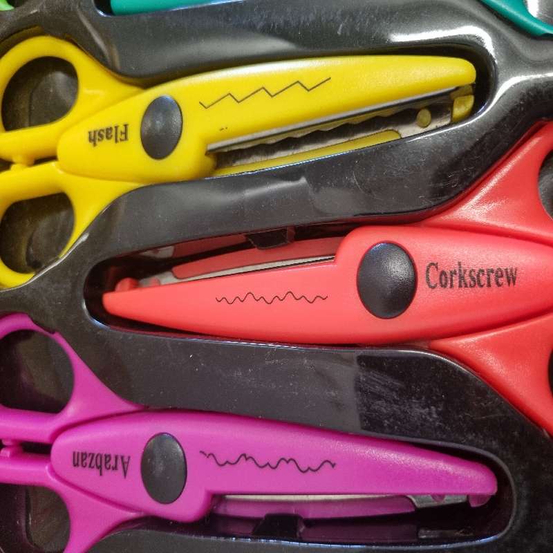 Set of 6 craft scissor - all sharp and working perfectly
