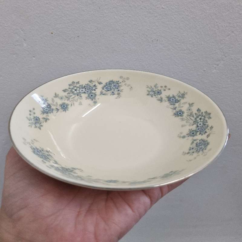 Royal Doulton Pudding Dish - The Romance Collection Michelle - English Fine Bone China