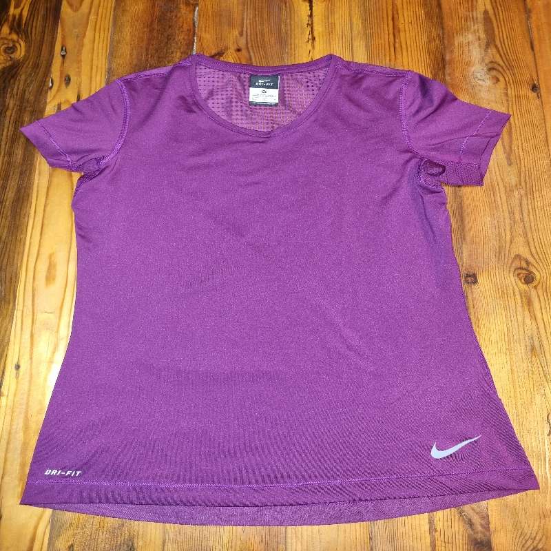 Nike Dri-Fit T-Shirt - Size M - Lovely Colour, Perfect Condition