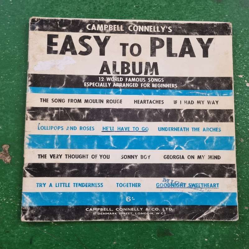 Campbell Connelly's Easy to Play Album - Sheet music - 12 World Famous Songs