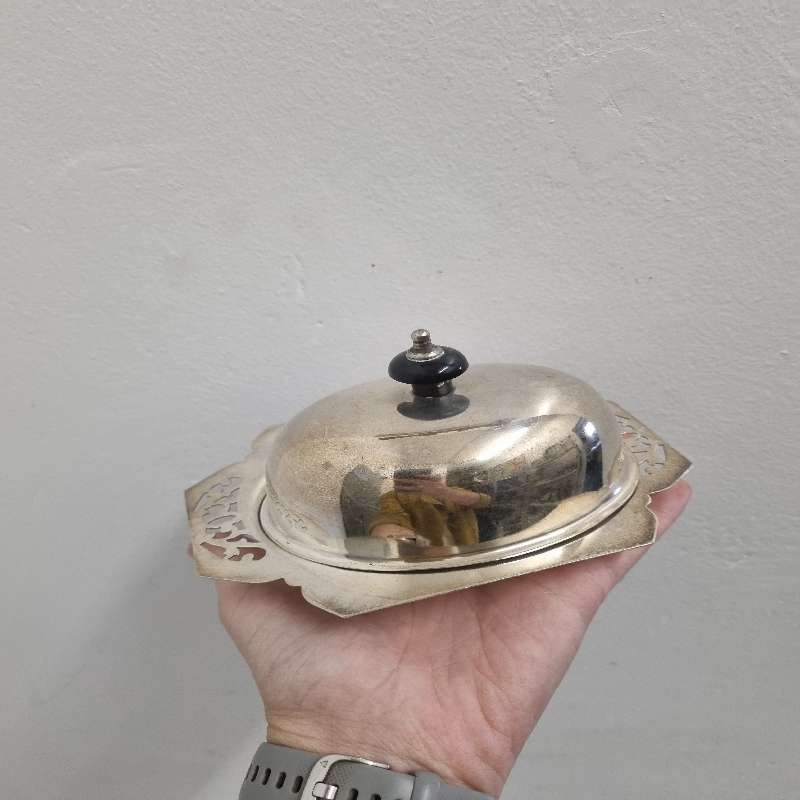 2 x EPNS Silver Plated Trays with lids