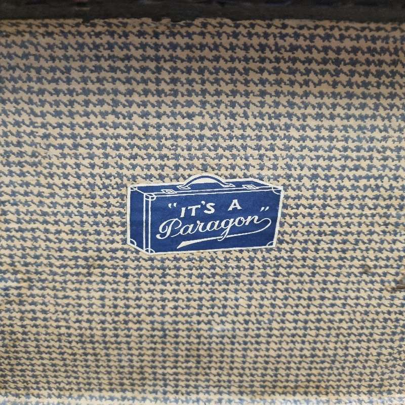 Brown Vintage paragon carry case