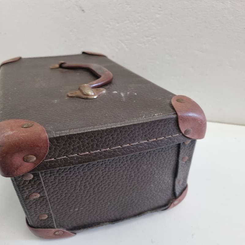 Brown Vintage paragon carry case
