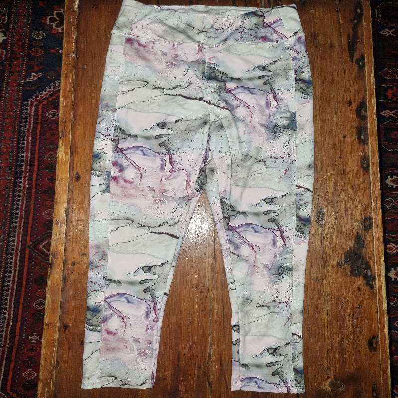 Maxed Elite Fitness Tights - Size M- with pockets