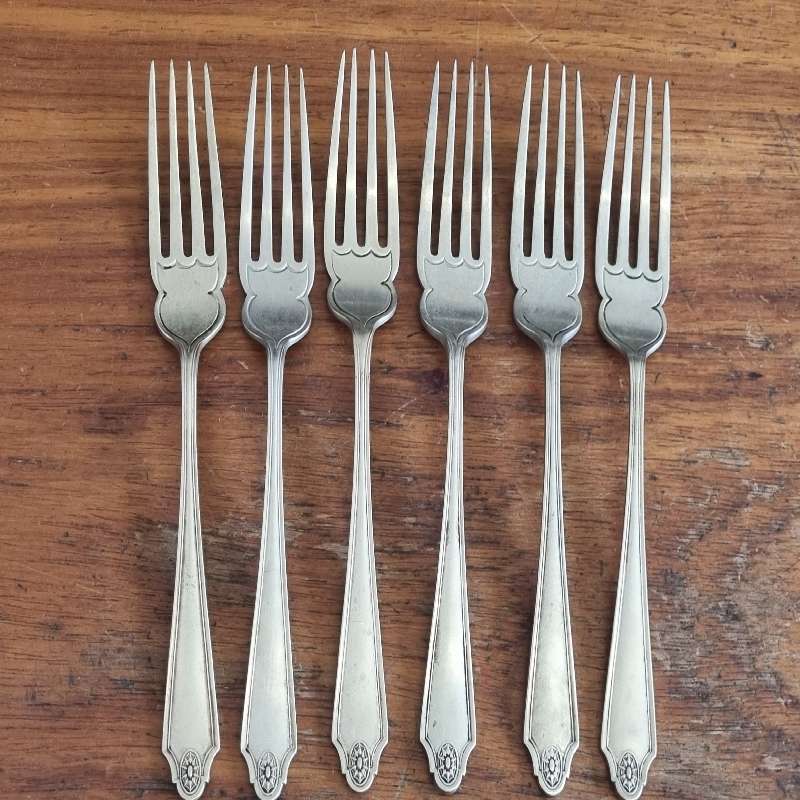 6 x Beautiful Vintage Forks - EPNS