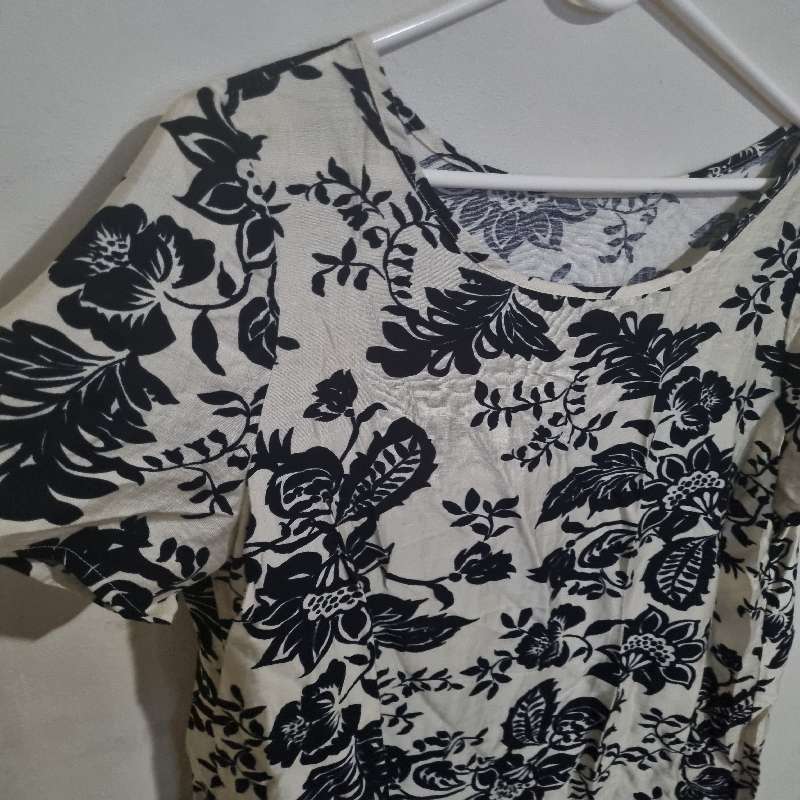 Black and White Shein Dress - Size XL