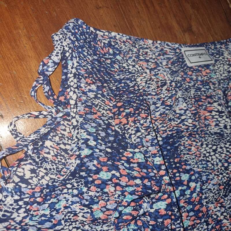 Contempo Shirt with sleeve detail - Size 8