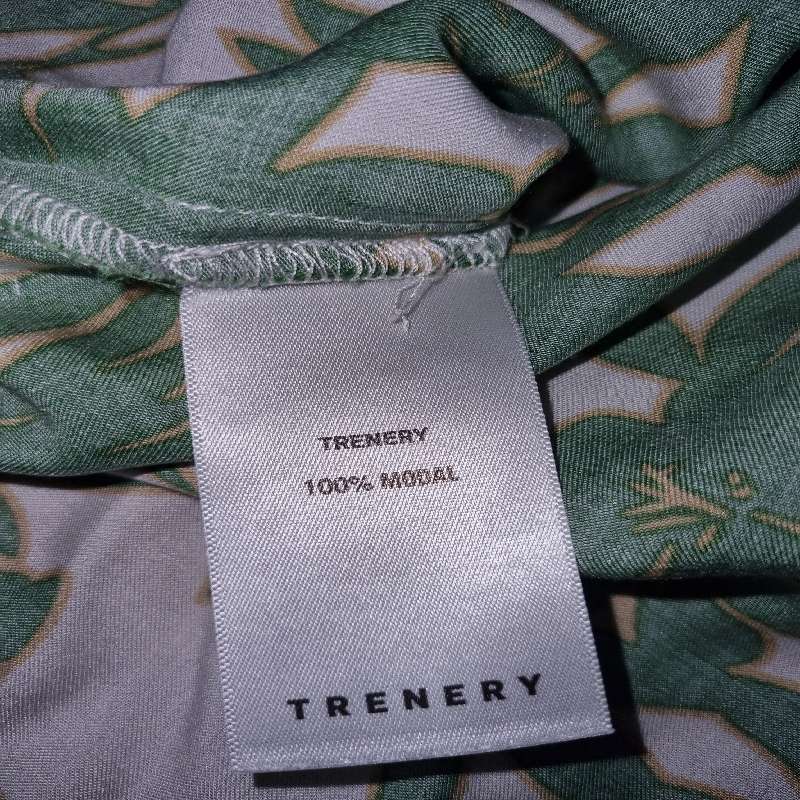 Beautiful Trenery Shirt - Size L