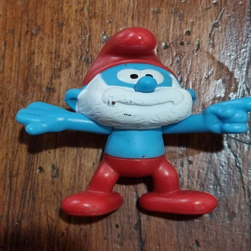 2 x Smurfs