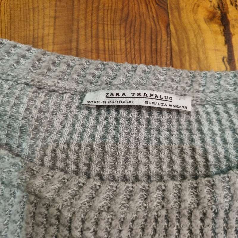 Zara Grey top - Size M