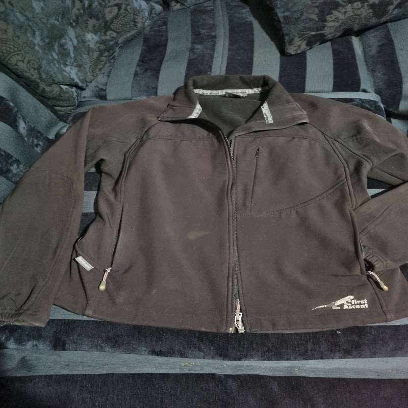 Black First Ascent warm winter jacket - Size L