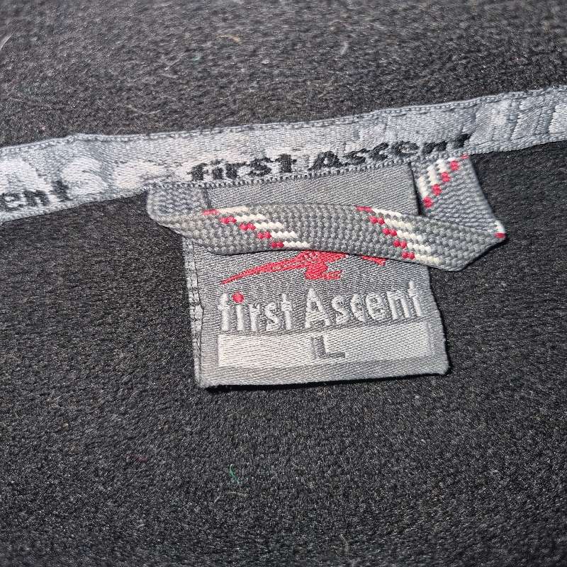 Black First Ascent warm winter jacket - Size L